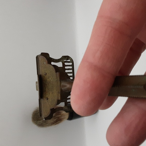 Vintage Gem Micromatic Safety Razor and Stafford Shaving Brush - Picture 6 of 8